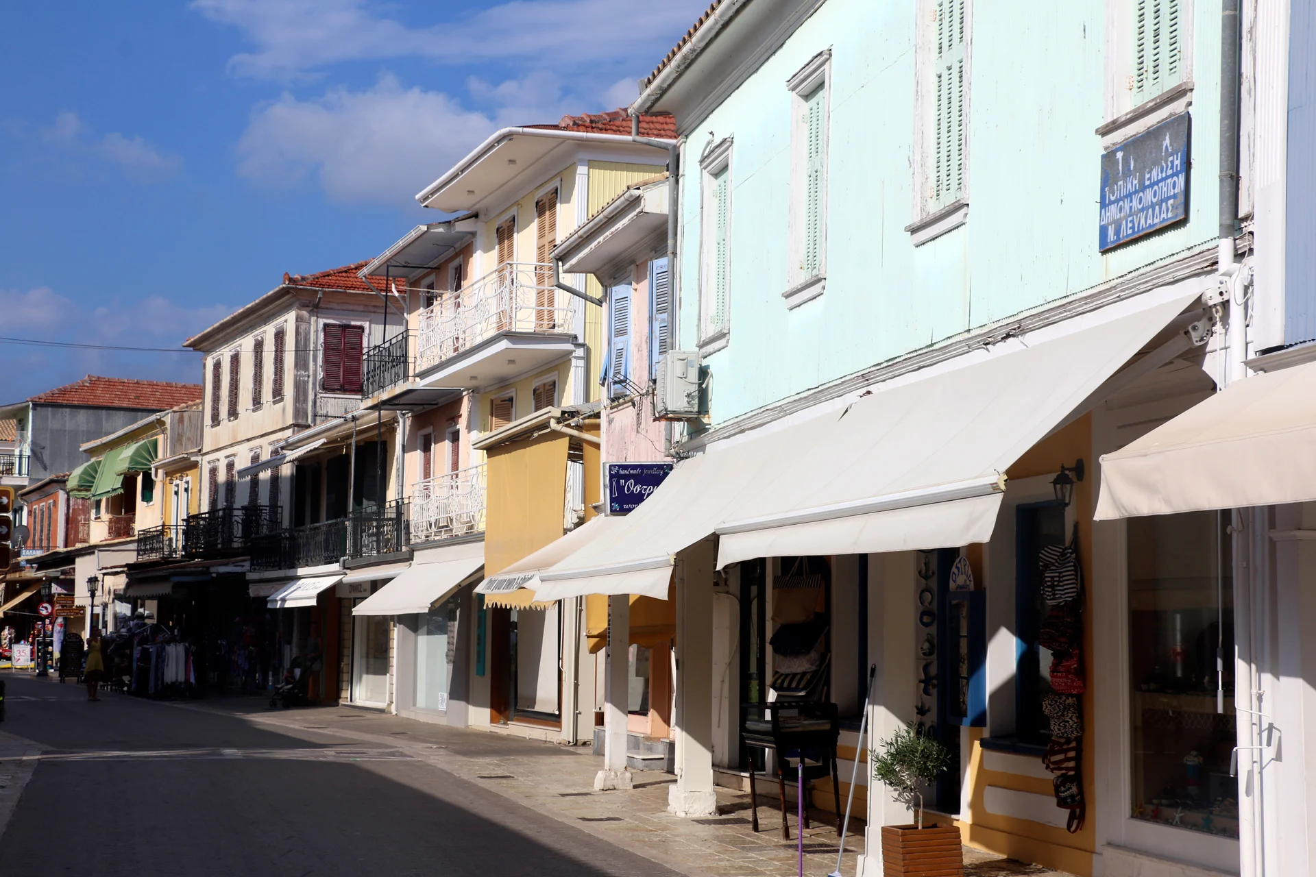 Corfu dorpje winkels vakantie