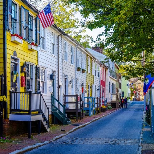 Annapolis typical street witch coloured houses