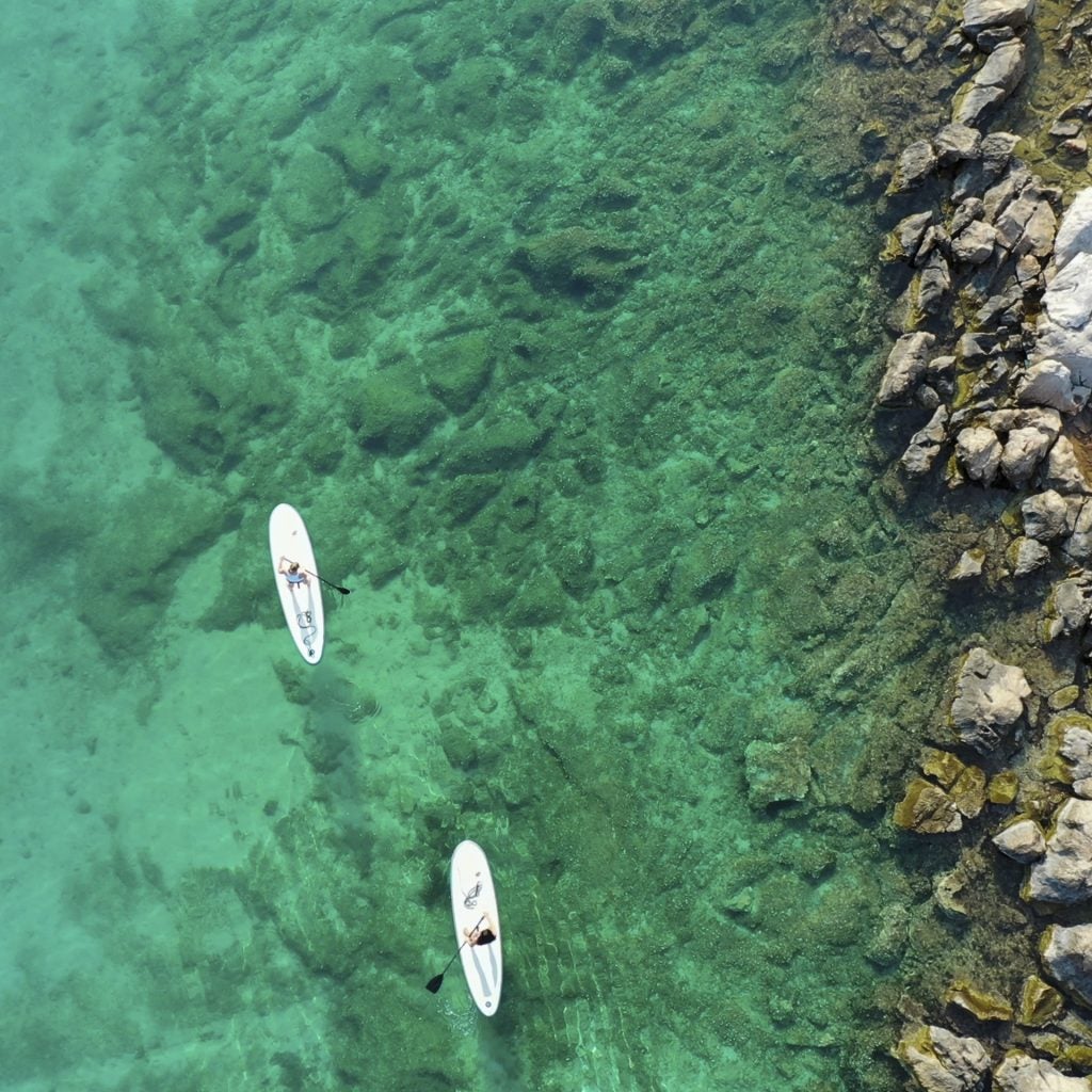 Eaux cristallines d'Athènes et deux bateaux de location