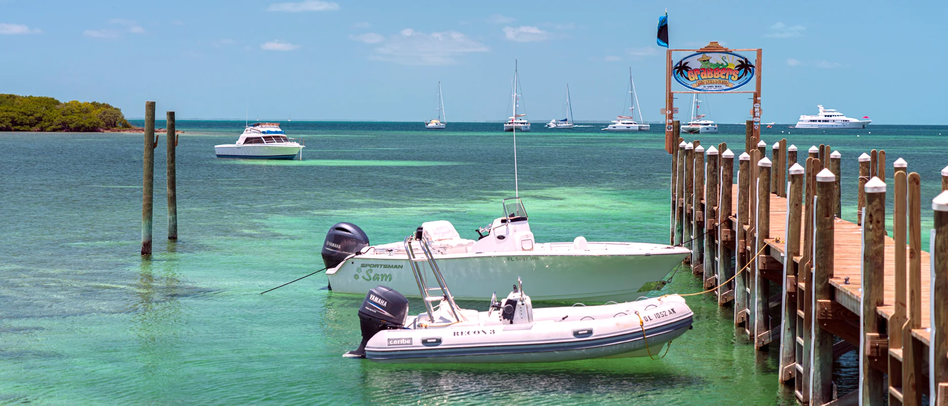 Yachtcharter Abaco-Inseln, blaues Wasser im Hafen