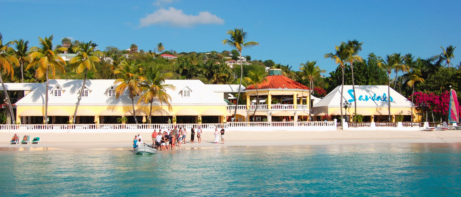 Antigua strand zeilen charter