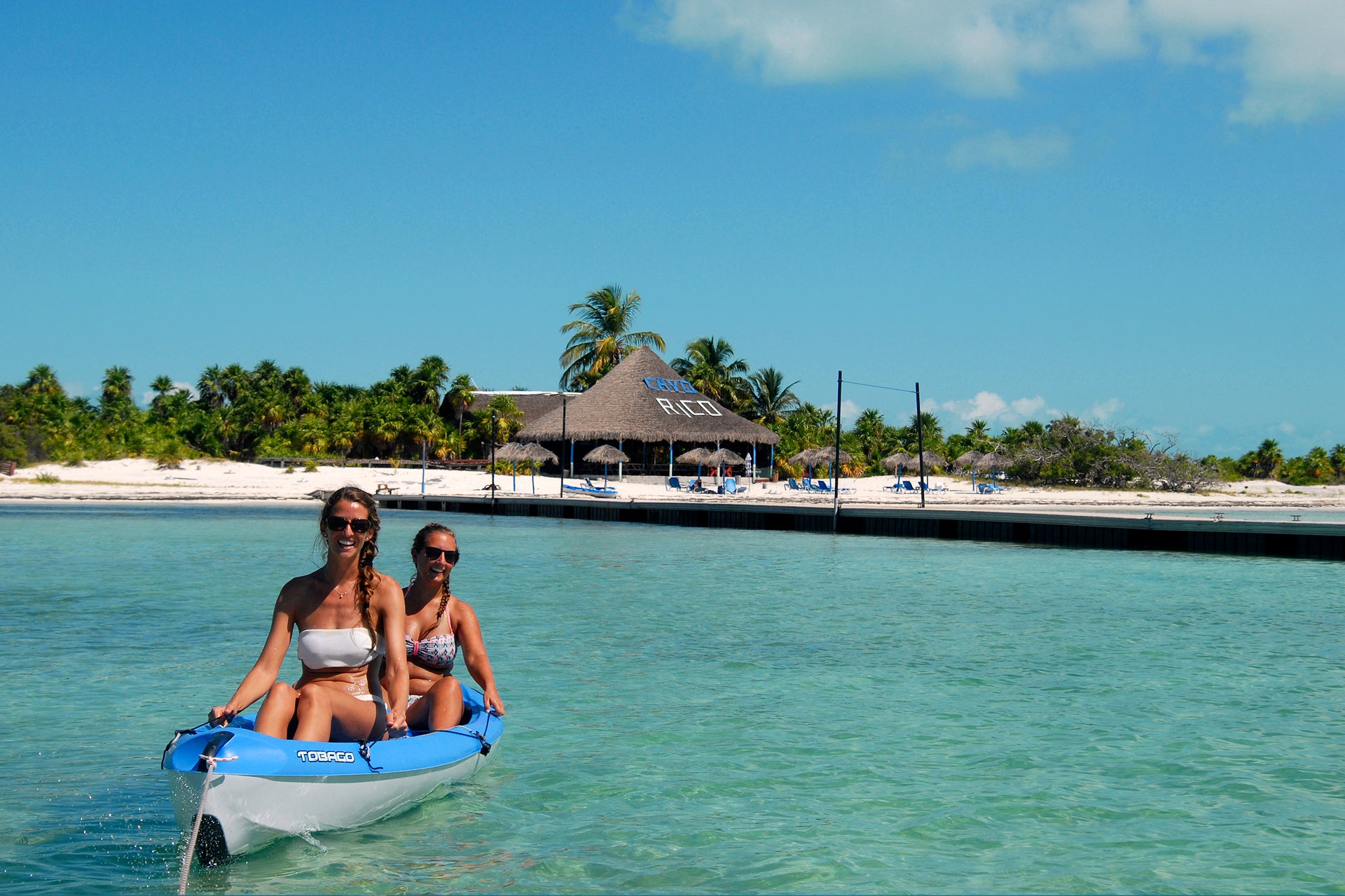 Activités de kayak pour des vacances divertissantes à la plage à Cuba