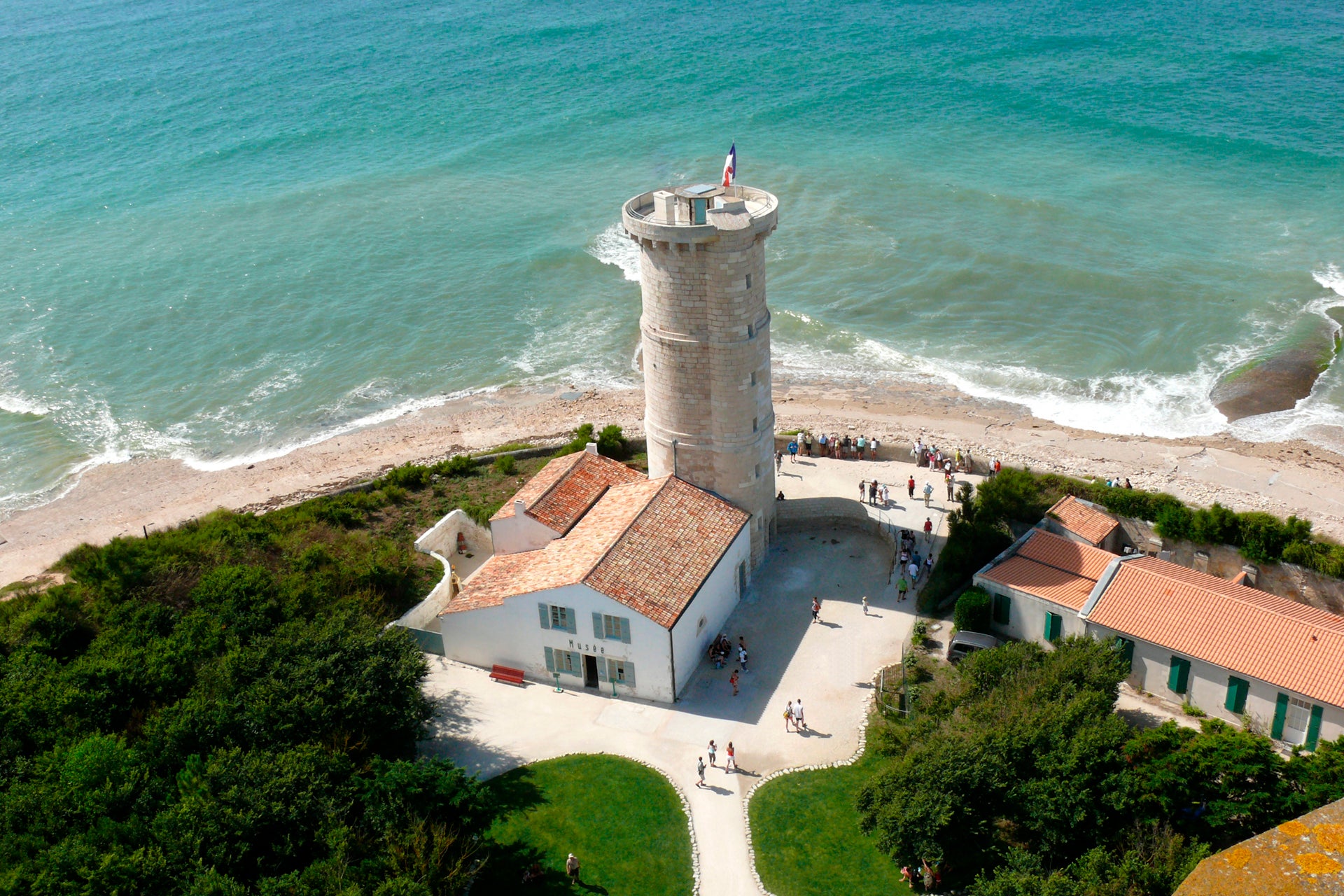 Leuchtturm an der französischen Küste in La Rochelle 