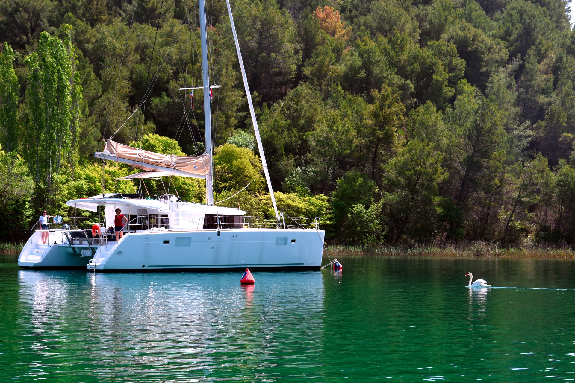 Katamarancharter am Šibeniker See