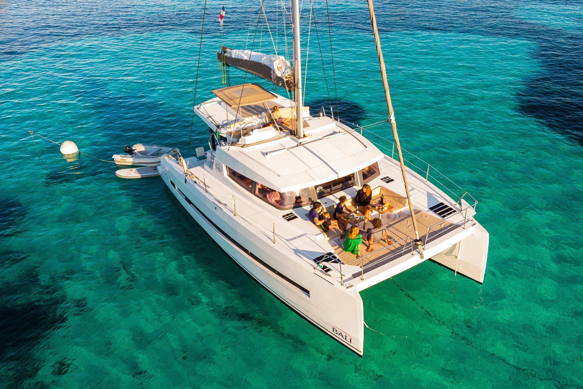 Croisière en catamaran vacances d'été Côte d'Azur