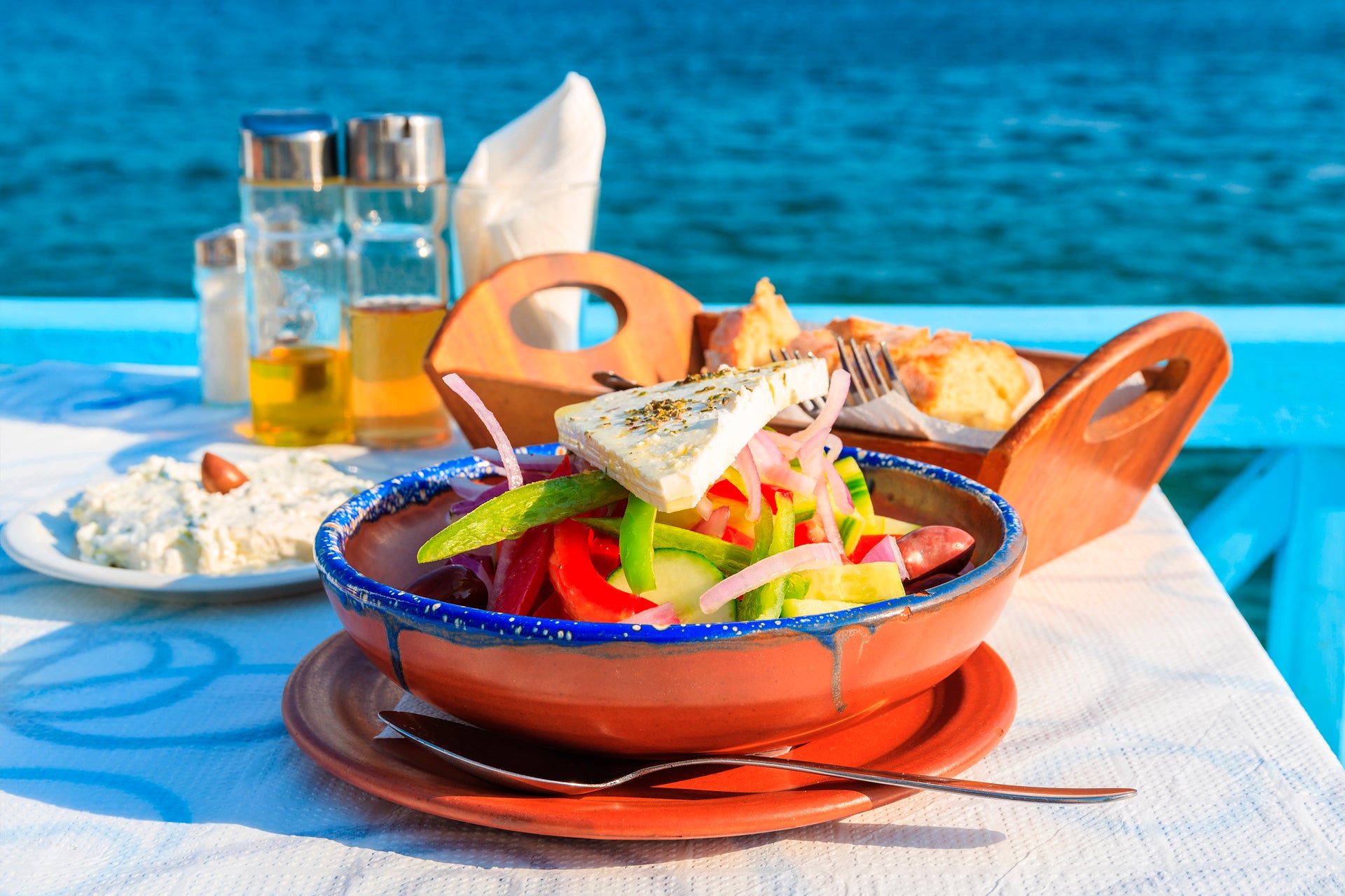 Lavrion lokale maaltijd salade Griekse gastronomie 