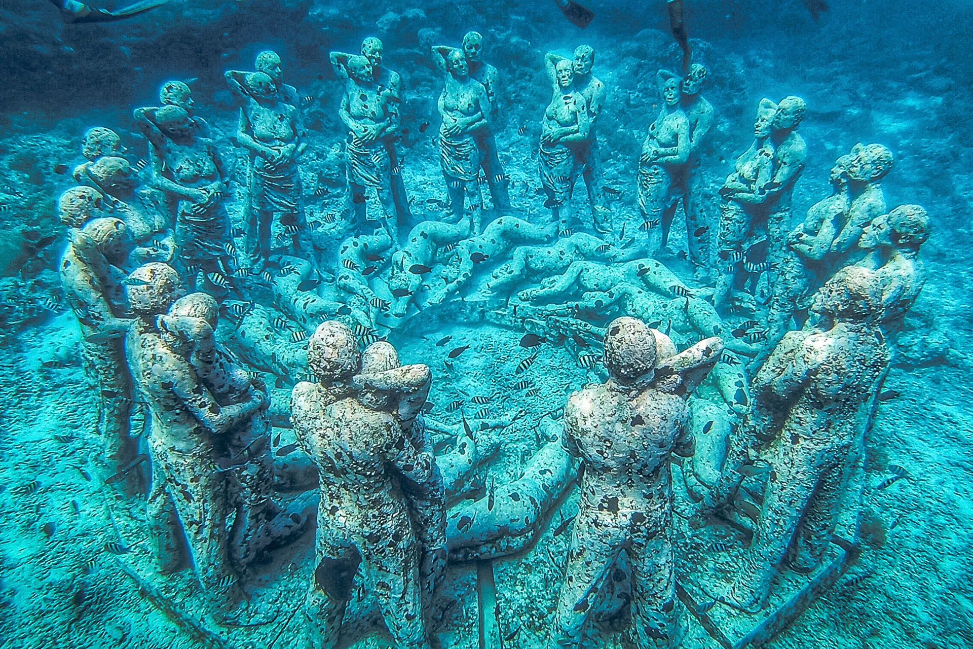 Zuidoost Azië onderwater standbeelden