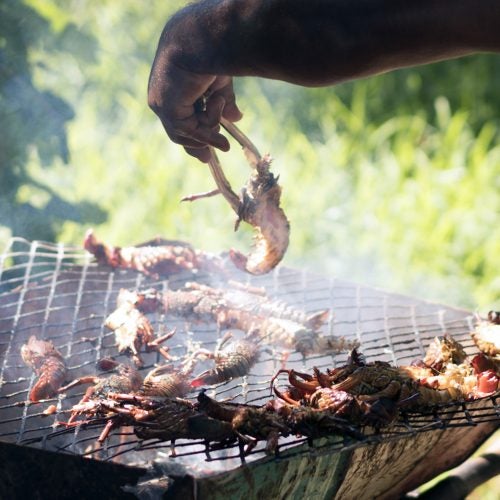 Tahiti cooking local food