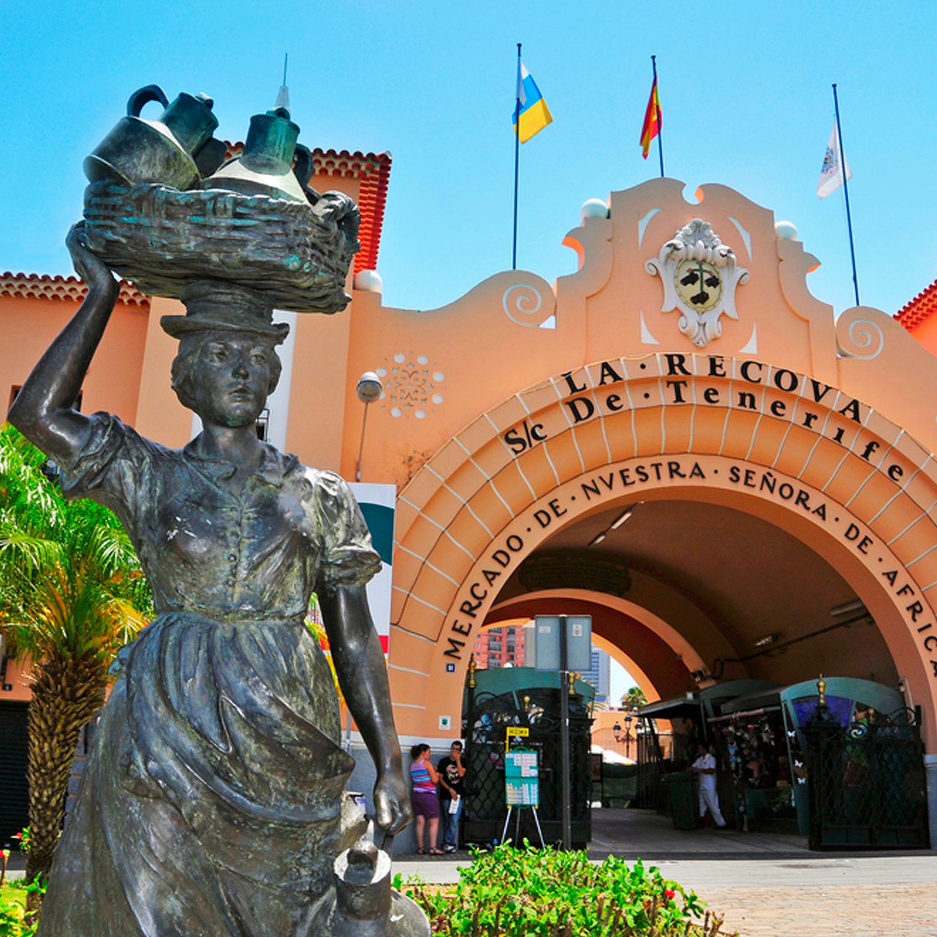 Mercato delle statue nel centro storico di Tenerife