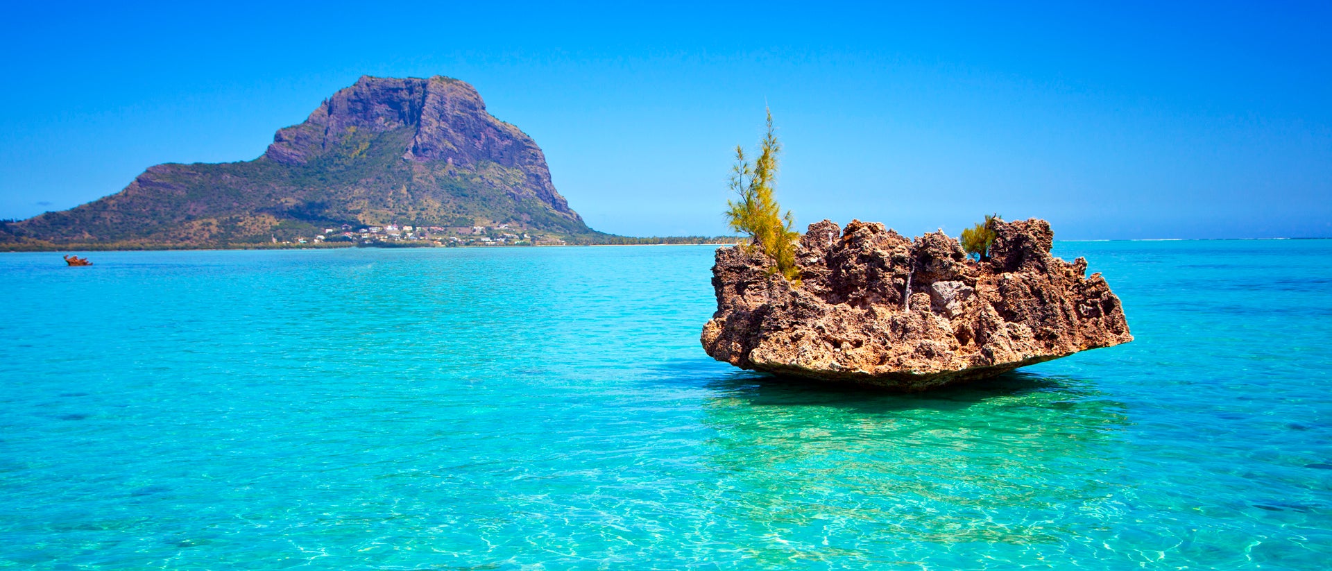 Indian Ocean pristine waters rocks