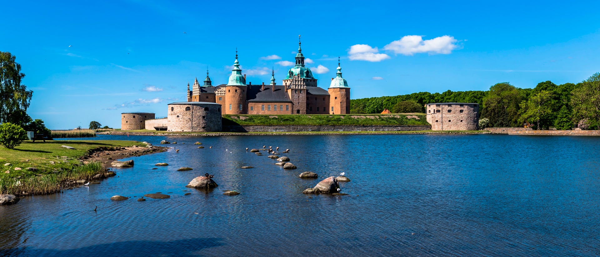 Sweden castle lake yacht charter