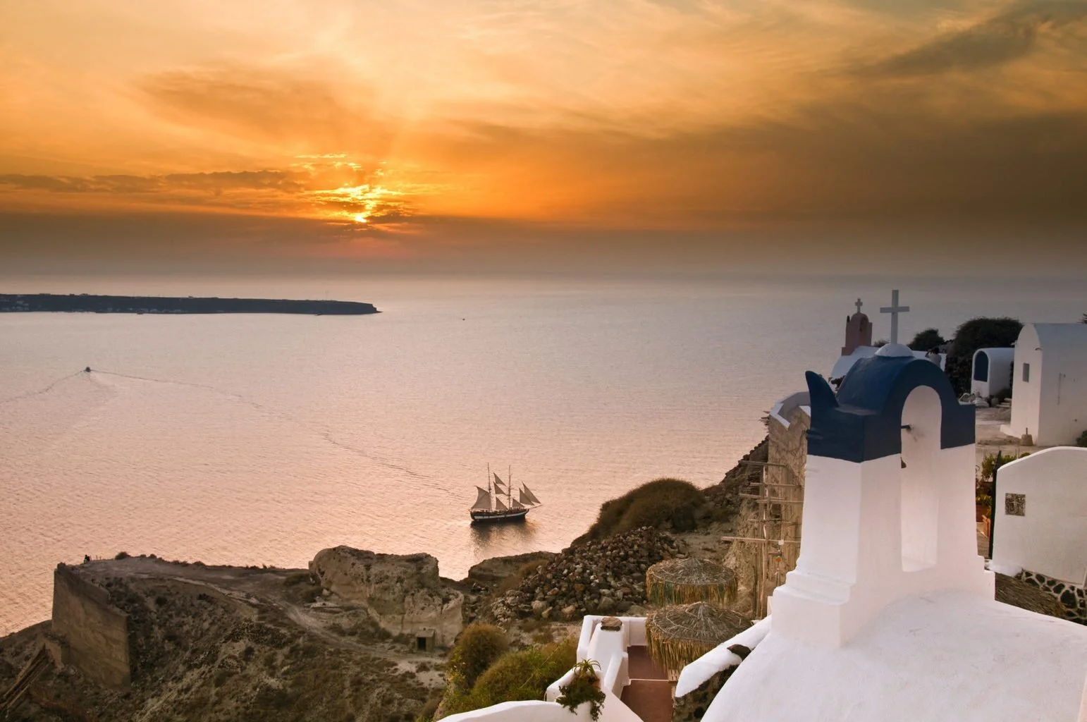 Sonnenuntergang auf griechischer Segelyacht