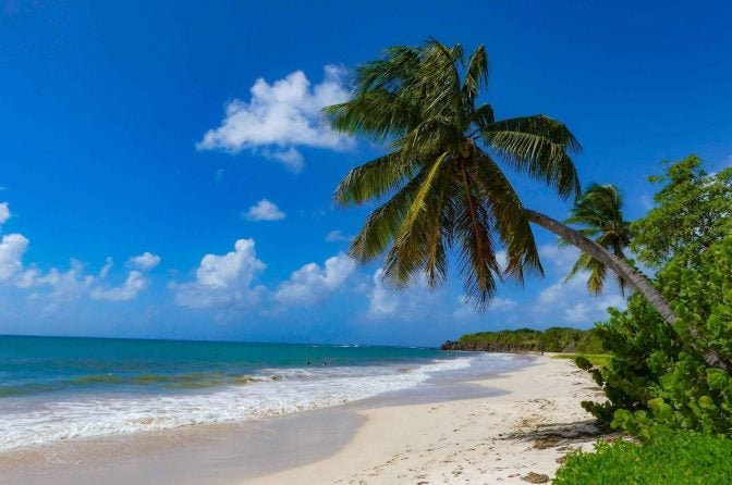 top 10 plus belles plages de guadeloupe-plus belles plages de martinique-Croisière Dream Yacht Charter-plus belles plages des antilles françaises