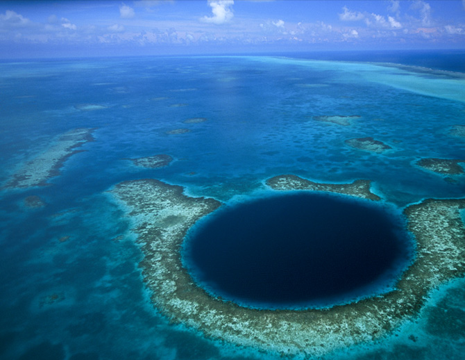 blue hole_Nouvelle base au Belize dream yacht charter