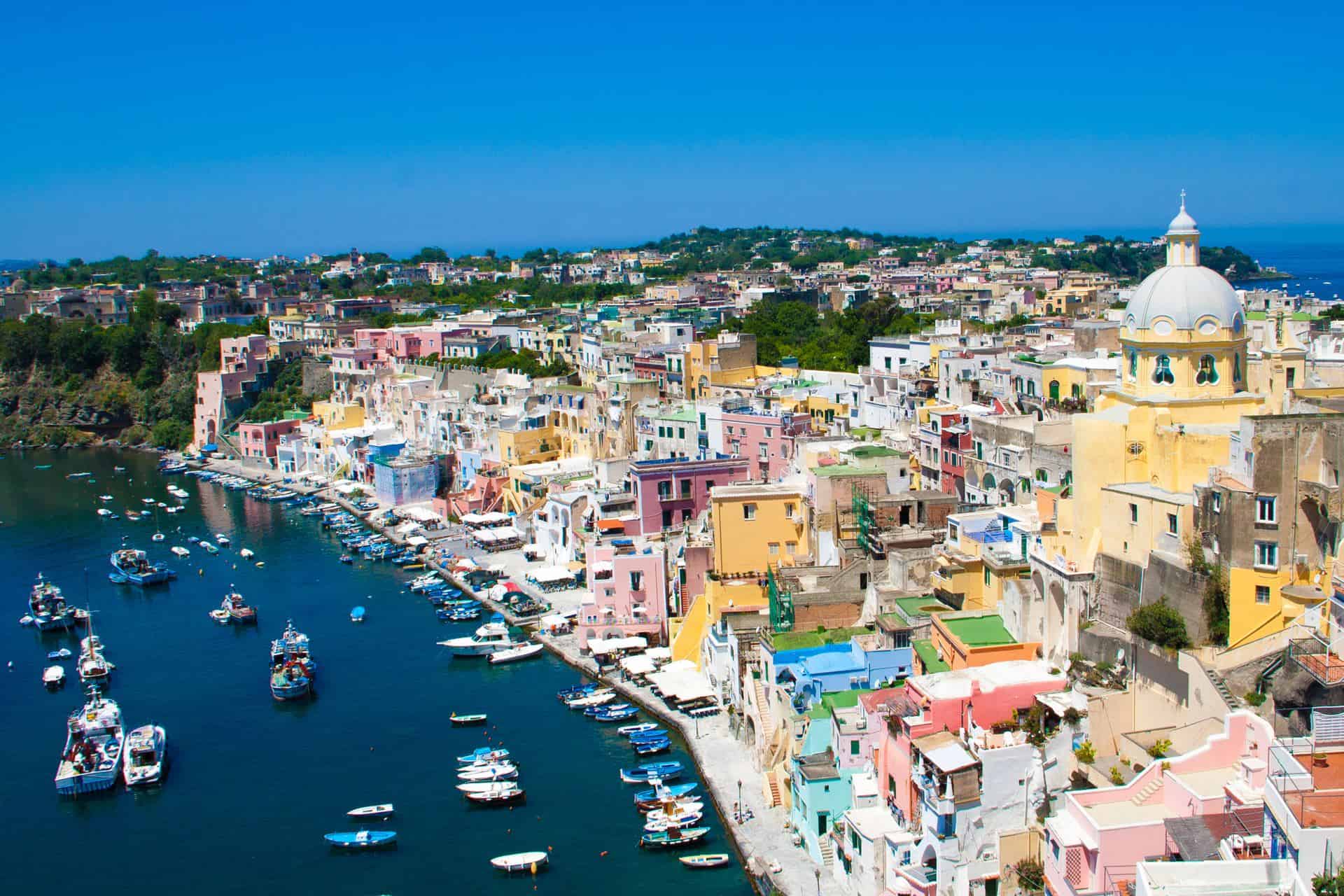 Procida, croisière Italie croisière Naples, Dream Yacht Charter