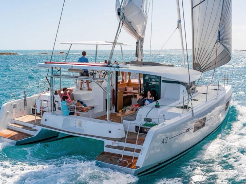 Lagoon 42